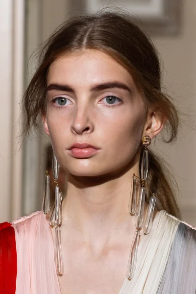 Look 57